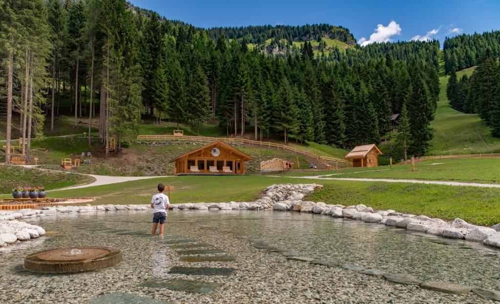 AllyFarm.Alleghe.Dolomiti.barefooting