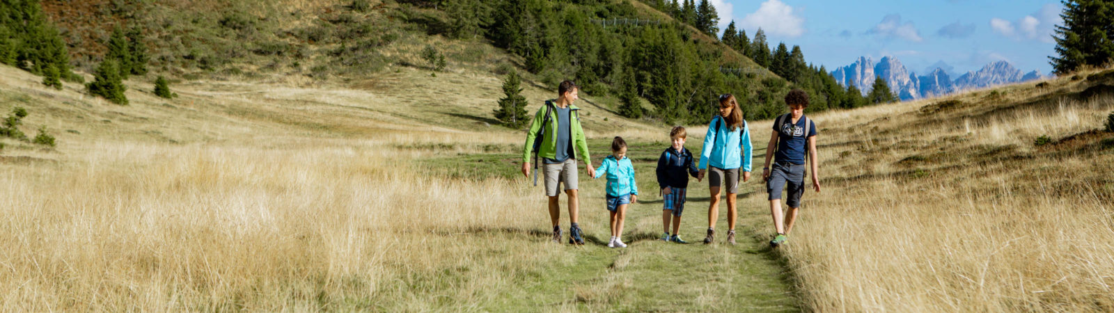 6 COSE DA METTERE NELLO ZAINO IN MONTAGNA CON I BAMBINI